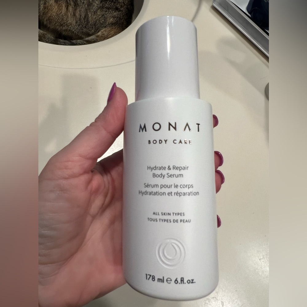 Monat hydrate and repair body serum